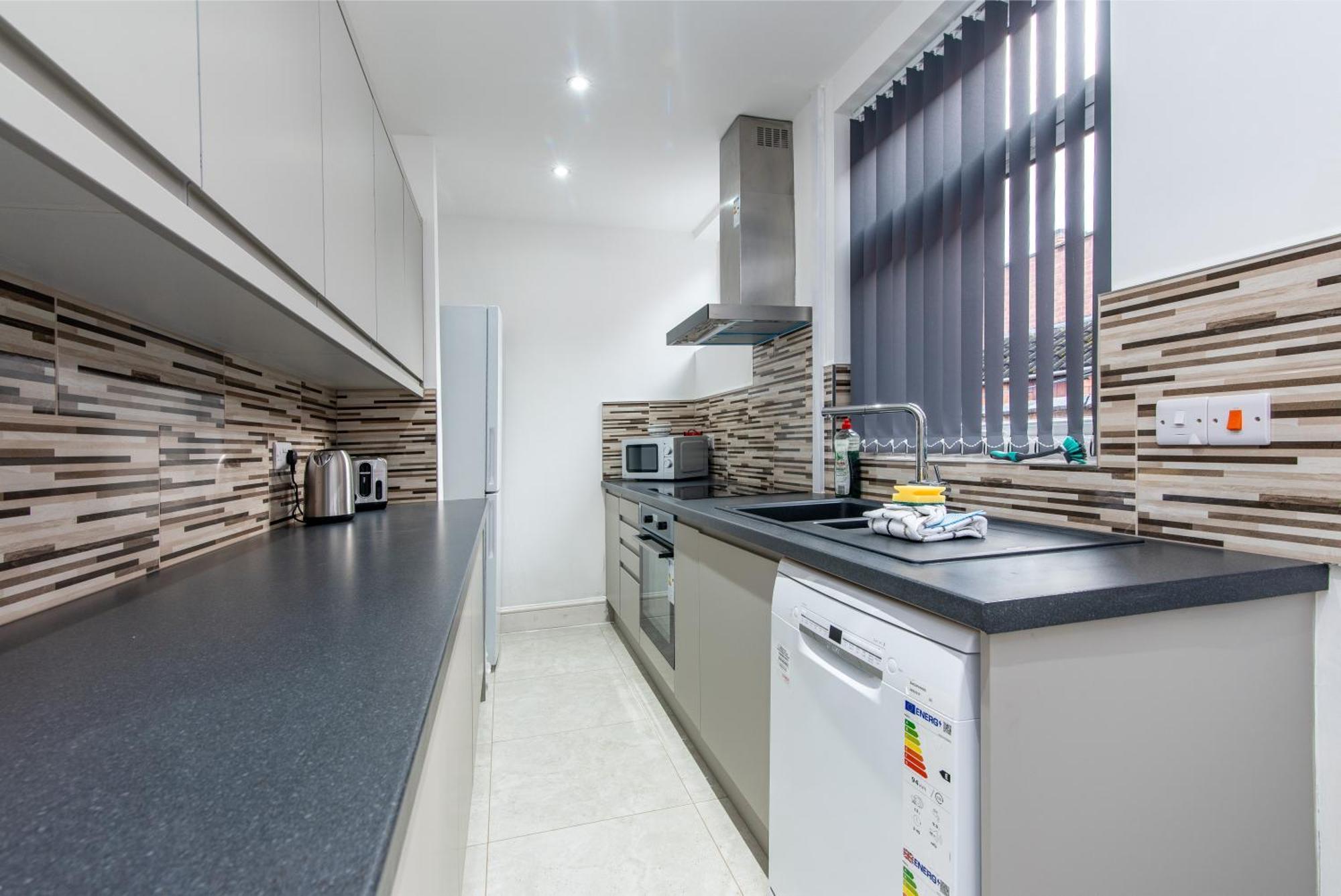 2 Bedroom House In The Heart Of Leicester Exterior photo